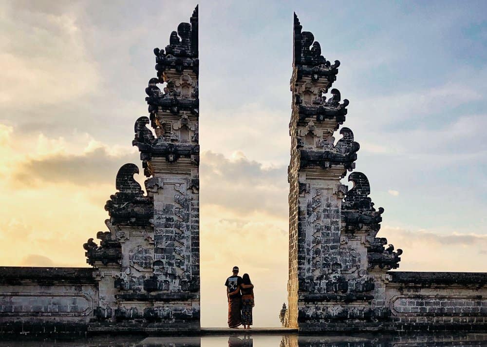 Capture the authentic charm of Bali’s cultural scene